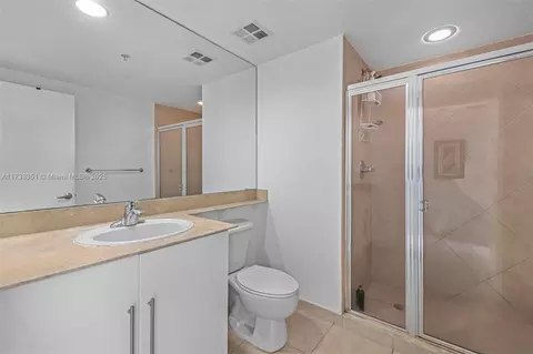 325 S Biscayne Blvd #1726, Miami, FL 33131 photo 18