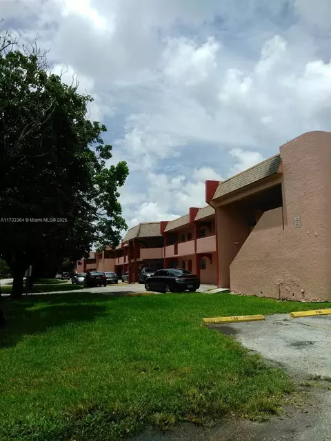 20520 NW 15th Ave #217, Miami Gardens, FL 33169