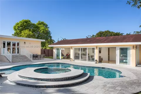 8125 SW 26th St, Miami, FL 33155
