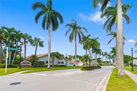 21583 Guadalajara Ave #N/A, Boca Raton, FL 33433