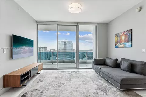 200 Biscayne Boulevard Way #4912, Miami, FL 33131