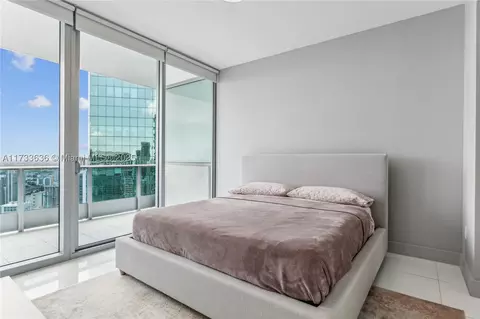 Bedroom - 200 Biscayne Boulevard Way #4912, Miami, FL 33131 photo 3 of 4