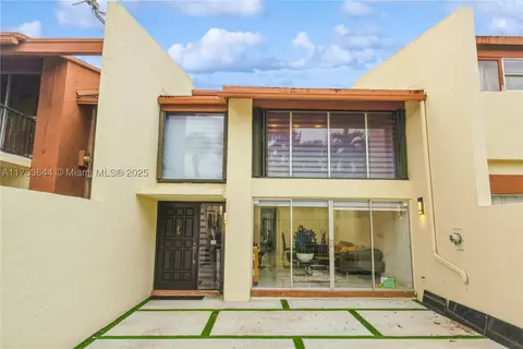 7681 SW 103rd Pl, Miami, FL 33173