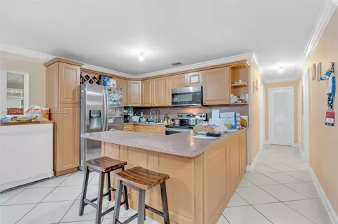 Other - 101 W 17th St, Hialeah, FL 33010 photo 4 of 9