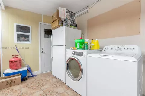 Other - 101 W 17th St, Hialeah, FL 33010 photo 8 of 9