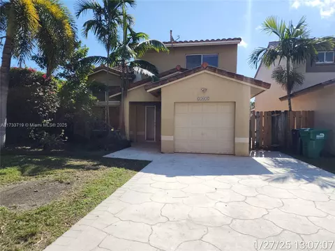 15632 SW 100th Ter, Miami, FL 33196