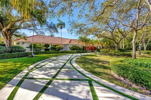 6864 SW 145th Ter, Palmetto Bay, FL 33158