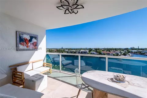 20201 E Country Club Dr 606 Large Denroom #606+ LARGE DEN/, Aventura, FL 33180