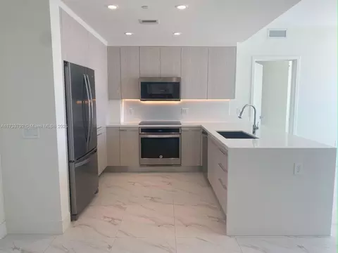 2000 Metropica Way #406, Sunrise, FL 33323