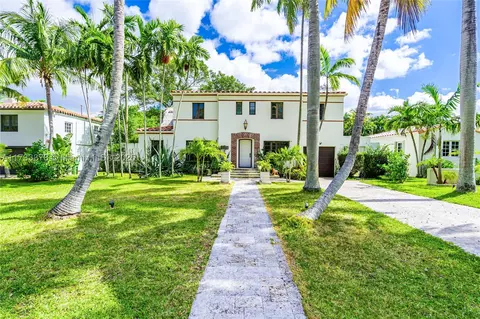 464 NE 55th Ter, Miami, FL 33137