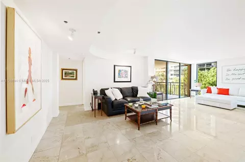 2843 S Bayshore Dr #5C, Miami, FL 33133