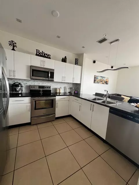 15675 SW 40th St #255, Miramar, FL 33027 photo 2