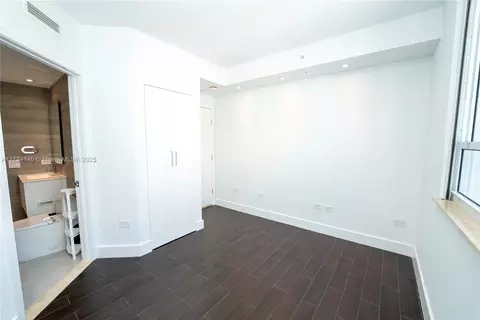 Bedroom - 801 Brickell Key Blvd #3104, Miami, FL 33131 photo 3 of 5