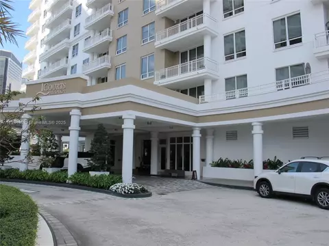 Exterior - 801 Brickell Key Blvd #3104, Miami, FL 33131 photo 1 of 4