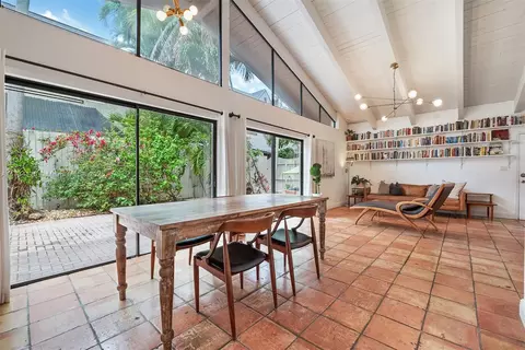 3154 Mary St #4, Coconut Grove, FL 33133