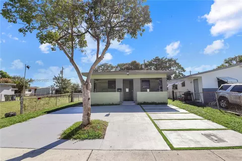 749 NW 5th St, Hallandale Beach, FL 33009