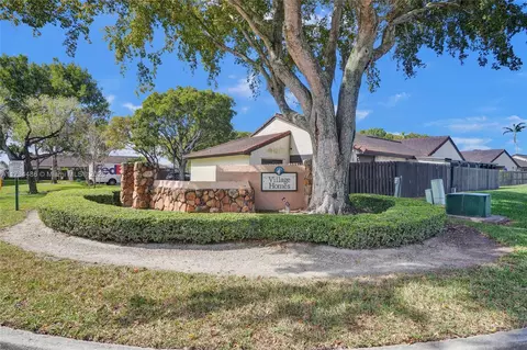 14945 SW 49th Ln #6G, Miami, FL 33185