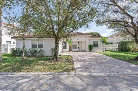 5312 SW 34th Way, Fort Lauderdale, FL 33312