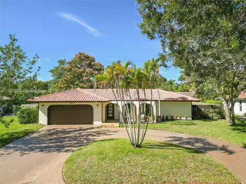 440 NW 94th Ln, Coral Springs, FL 33071