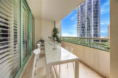 3400 SW 27th Ave #704, Miami, FL 33133