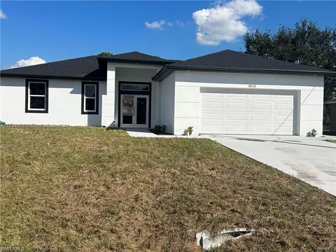 3011 2nd St W, Lehigh Acres, FL 33971