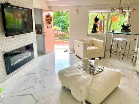 7105 W 13th Ave #101, Hialeah, FL 33014