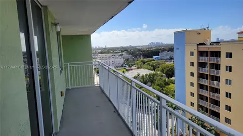 219 NW 12th Ave #1004, Miami, FL 33128