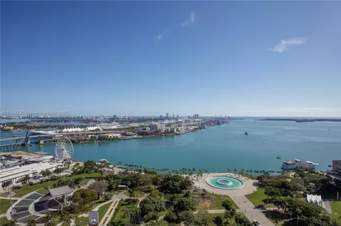 50 Biscayne Blvd #3302, Miami, FL 33132