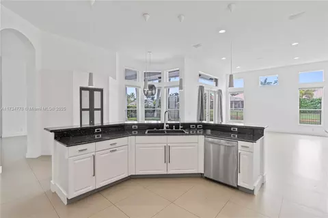 Kitchen - 10575 E Key Dr, Boca Raton, FL 33498 photo 4 of 6