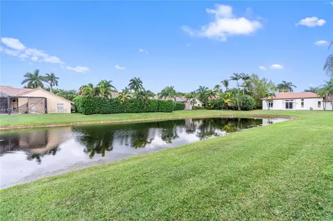 Exterior - 10575 E Key Dr, Boca Raton, FL 33498 photo 4 of 9