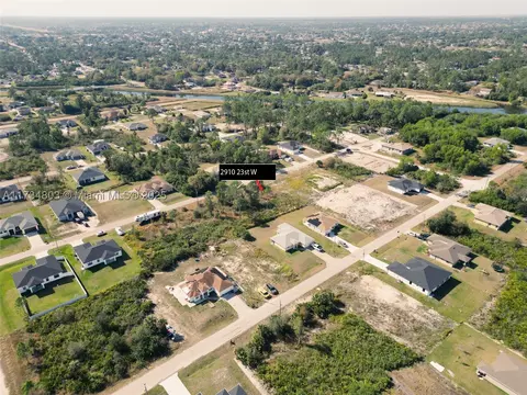 2910 23 St W, Lehigh Acres, FL 33971
