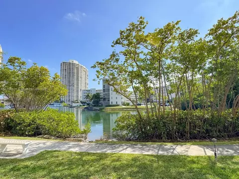 2930 Point East Dr #E109, Aventura, FL 33160