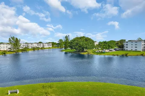 4120 E Cambridge E #4120, Deerfield Beach, FL 33442