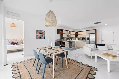 2100 Park Ave #206, Miami Beach, FL 33139