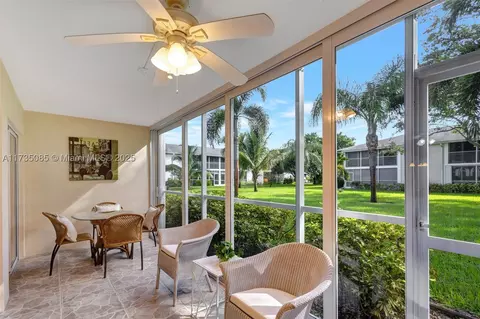 5 Westwood Ave #105D, Tequesta, FL 33469