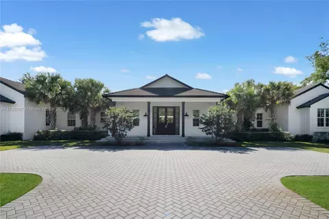 9290 SW 116th St, Miami, FL 33176