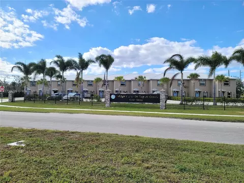 116 SE 8th Ave #1, Okeechobee, FL 34974 photo 1