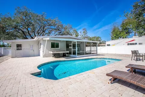1800 Barstow Pl, Sarasota, FL 34235