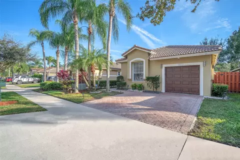 16412 Sapphire Bnd, Weston, FL 33331