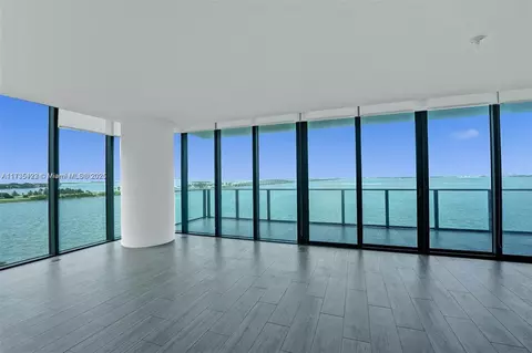 3131 NE 7th Ave #706, Miami, FL 33137
