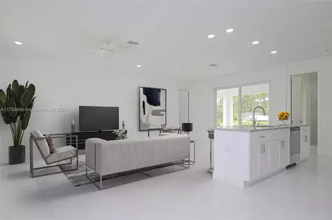 3204 54th St W, Lehigh Acres, FL 33971