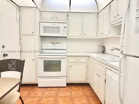 1965 S Ocean Dr #11N, Hallandale Beach, FL 33009