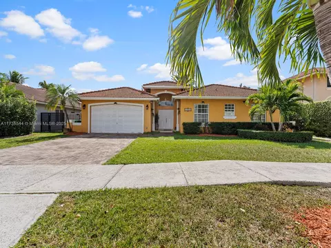 15804 SW 99th Ter, Miami, FL 33196