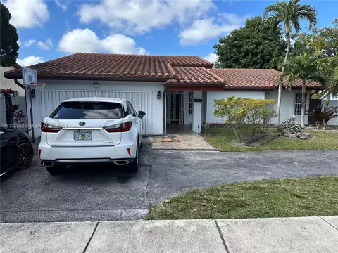 8824 SW 134th Ct, Miami, FL 33186