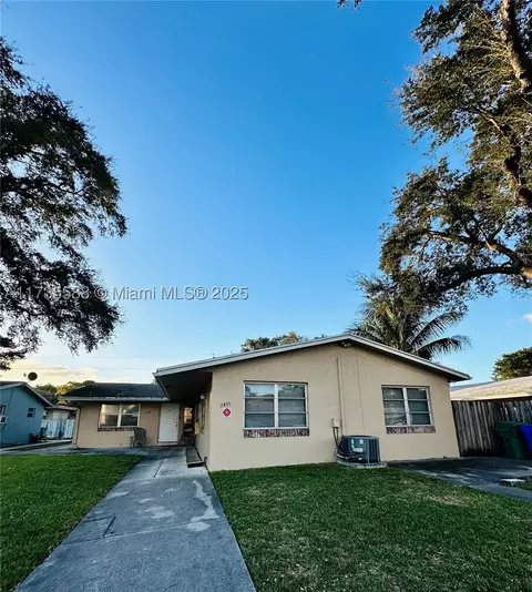 2435 SW 42nd Ave, Fort Lauderdale, FL 33317