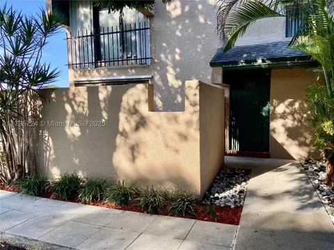 9112 SW 159th Ter #A, Palmetto Bay, FL 33157