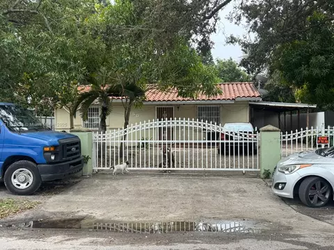 9290 NW 32nd Ct Rd, Miami, FL 33147