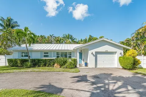 3285 Churchill Dr, Boynton Beach, FL 33435