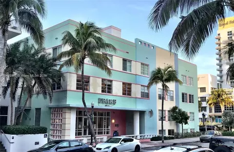 1460 Ocean Dr #204, Miami Beach, FL 33139