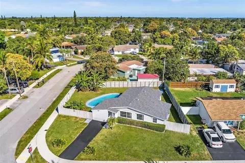 4461 NW 59th Ct, Fort Lauderdale, FL 33319